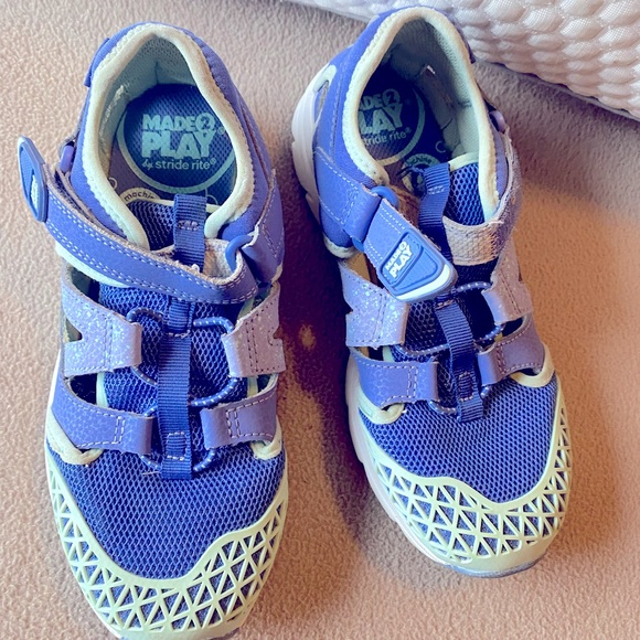 Stride Rite Other - Girls stride rite water shoes